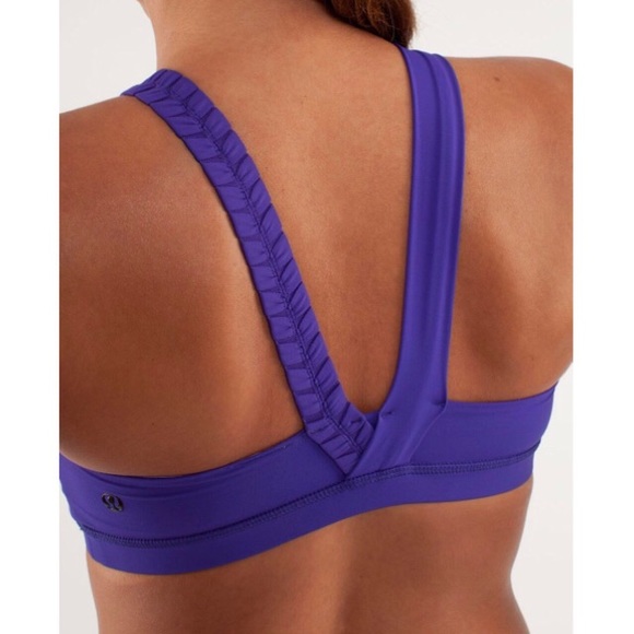Lululemon Some Like It Hot Sports Bra - Picture 2 of 12